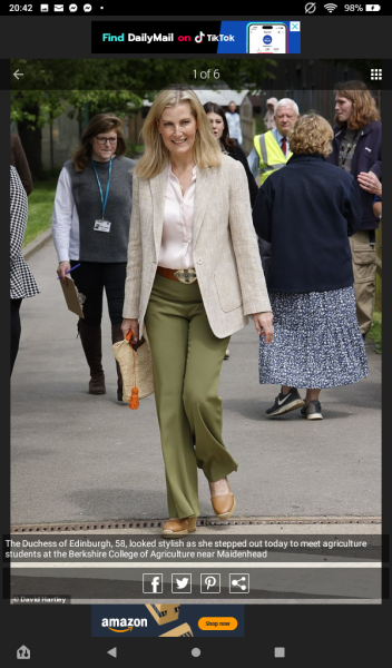 Royal Style and Beauty: St Edward's Crown is back in the box, time for more diamonds, glitter and frocks! 