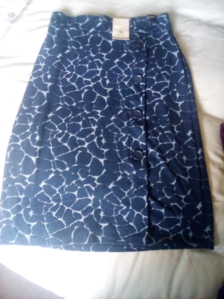 What top would you wear with this skirt for work?