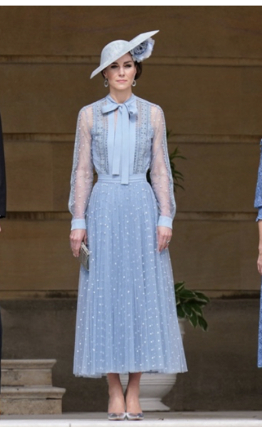 Princess Kate..... frumpy clothes?