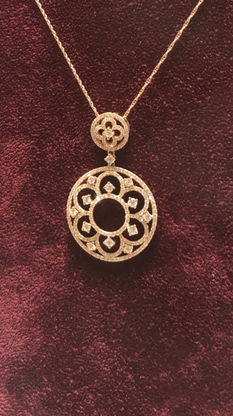 Please help me find this pendant 