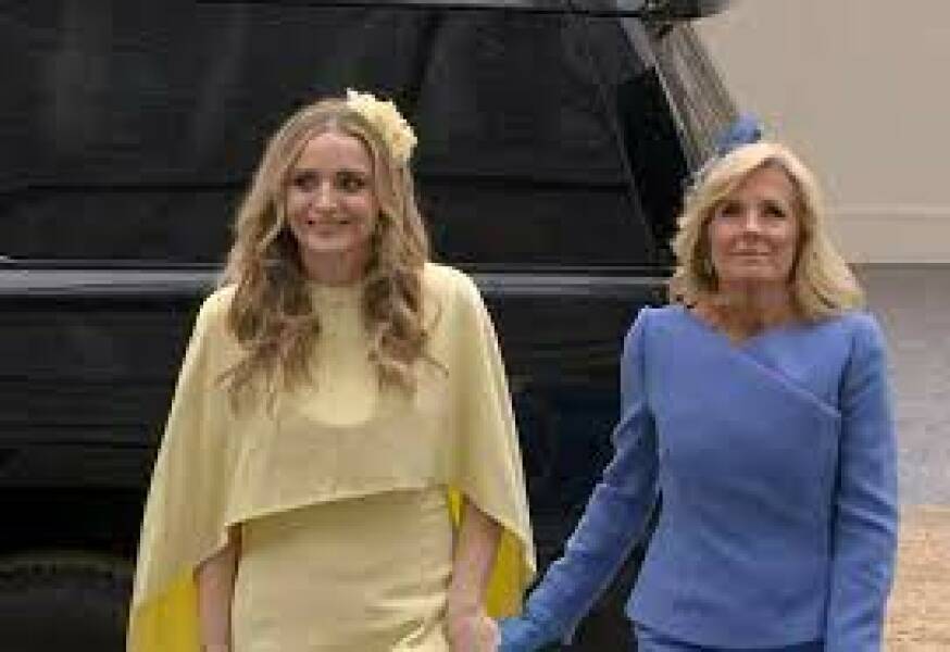 Royal Style and Beauty: Coronation, let's be bold! Bring on the diamonds and bring on the gold! 