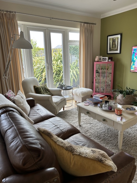 Coffee table/living room furniture suggestions 