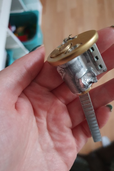 Locksmith quoted £50 and charged £351.60 