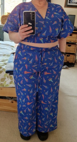 Stitch and bitch thread #6. What a yoke!