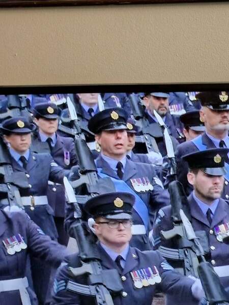 Royal Style and Beauty: Coronation, let's be bold! Bring on the diamonds and bring on the gold! 