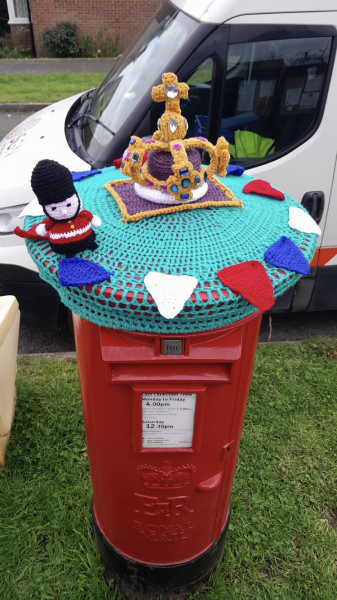 Crocheted post box royal toppers 