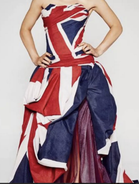 Royal Style and Beauty: Coronation, let's be bold! Bring on the diamonds and bring on the gold! 