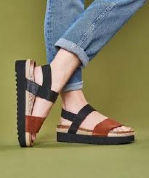 Sandals/shoes for a boiling hot office in summer 