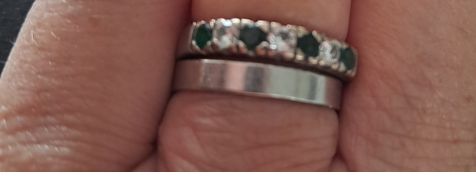 Show me your emerald rings please! 
