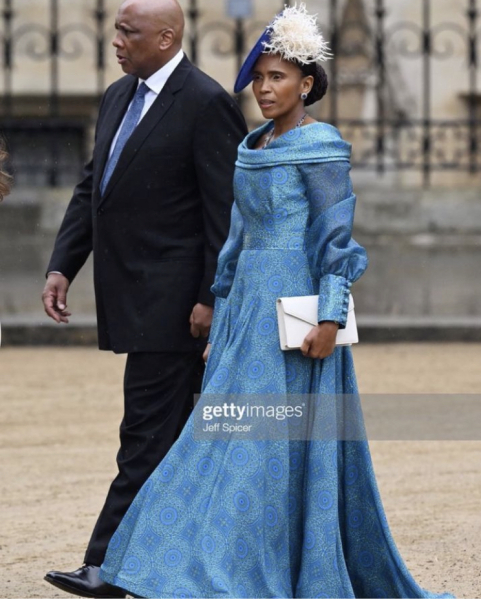 Royal Style and Beauty: Coronation, let's be bold! Bring on the diamonds and bring on the gold! 