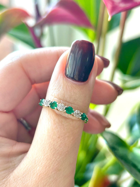 Show me your emerald rings please! 