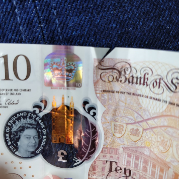 Are torn notes not accepted now?