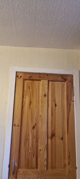 My artex ceiling has grown on me! (with pics)