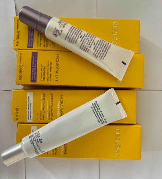 Cosmetics Use by dates !  Is that a thing ? 