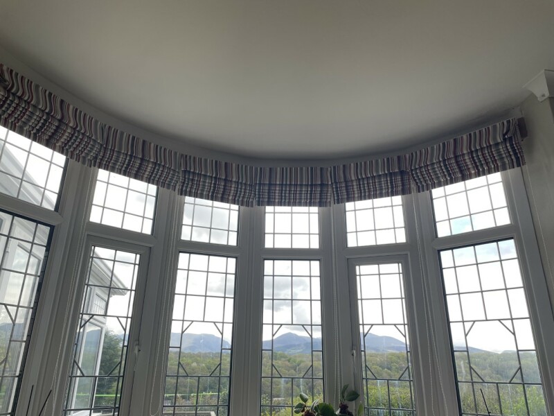 Curtains/blinds for bay window problem