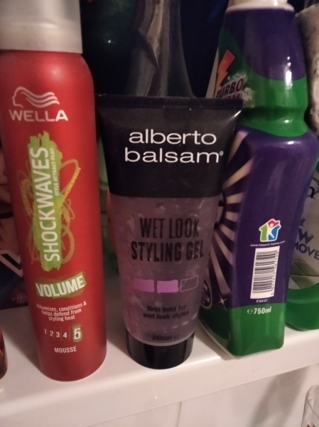 How do I make my thickish straight hair wavy?