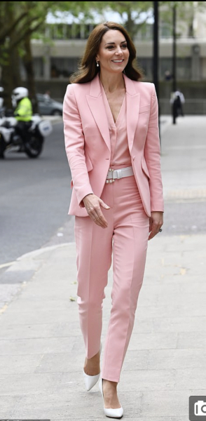 Royal Style and Beauty: St Edward's Crown is back in the box, time for more diamonds, glitter and frocks! 