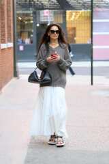 Les Parisiennes des Mamansnet: JesusFlo Superstar in a Back Lit Kaftan (Toyboy Not Included)