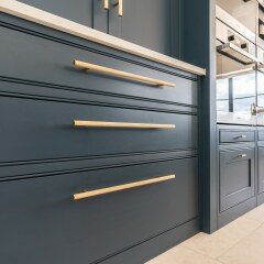 To think not putting kitchen photos on selling particulars would put viewers off?
