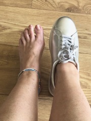 WHAT is wrong with me and trainers?! Help me someone. (pics)