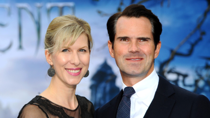 Do men have relationships/marry women much less attractive than them ? 