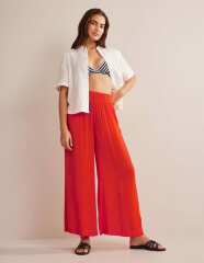 Pick your favourite pieces from Boden's Spring/Summer collection - £200 voucher to be won