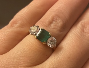 Show me your emerald rings please! 