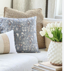 How to warm up grey lounge