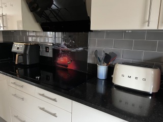 What colour Roman blind for my kitchen? With pics