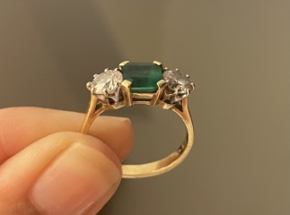 Show me your emerald rings please! 