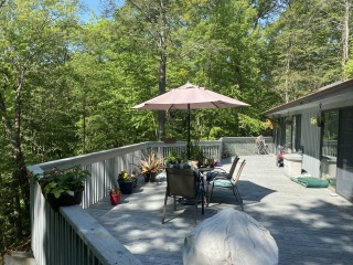 Come and tell me your dull and unexciting news 25: Calmly through the day 