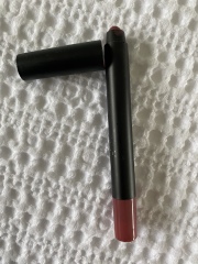 Daft lip crayon question. Help please!