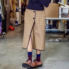 Les Parisiennes des Mamansnet: JesusFlo Superstar in a Back Lit Kaftan (Toyboy Not Included)