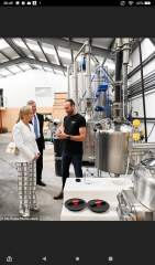 Royal Style and Beauty: St Edward's Crown is back in the box, time for more diamonds, glitter and frocks! 