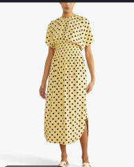 What headwear with this outfit.