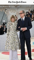 Les Parisiennes des Mamansnet: JesusFlo Superstar in a Back Lit Kaftan (Toyboy Not Included)