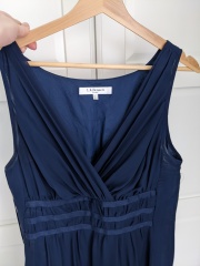Another wedding dress request (I'm desperate!)