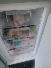 Freezer door won't shut