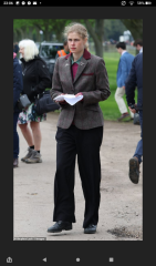 Royal Style and Beauty: St Edward's Crown is back in the box, time for more diamonds, glitter and frocks! 