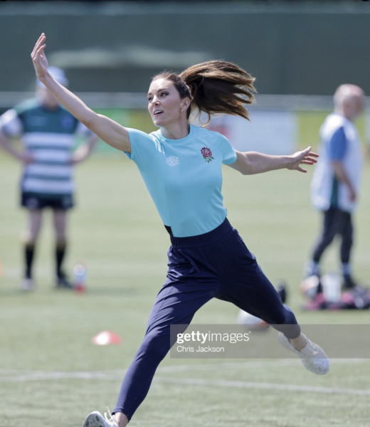 Royal Style and Beauty: St Edward's Crown is back in the box, time for more diamonds, glitter and frocks! 
