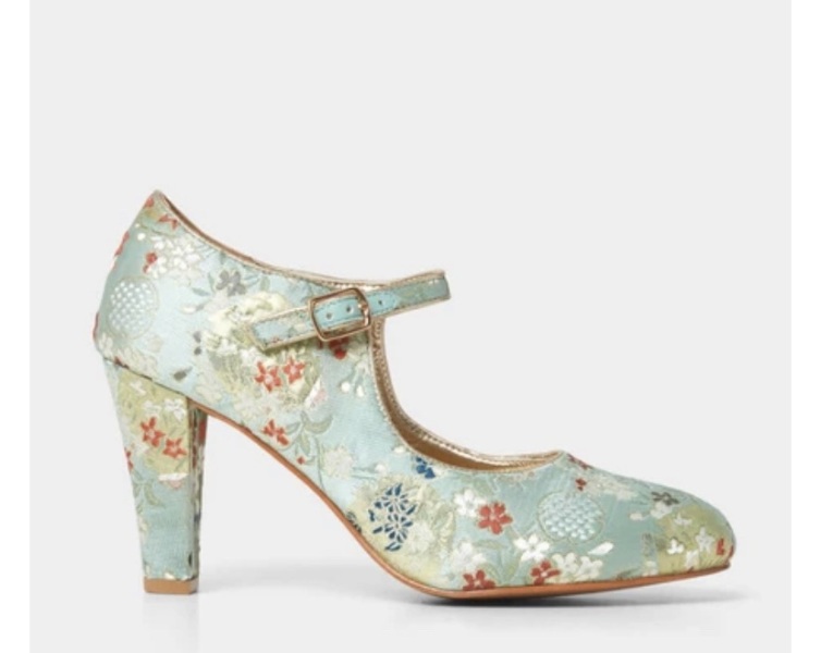 What would you wear with these shoes?