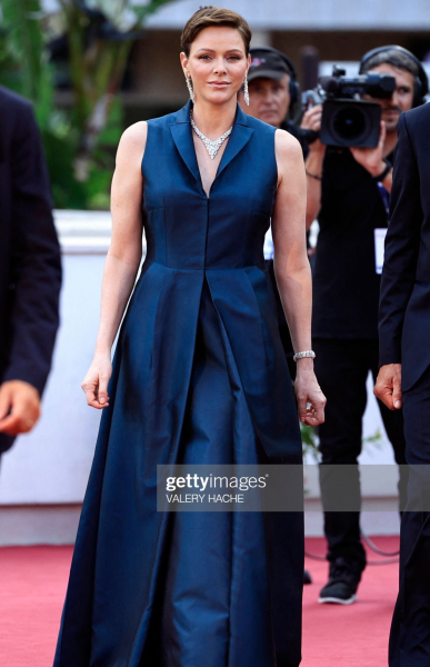 Royal Style and Beauty: Trooping forward - colour glitter and style but more tiaras may take a while..