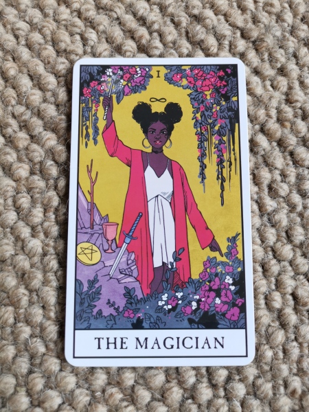 Anyone want a tarot reading?