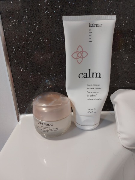 Addicted to buying beauty products? Are you a beauty product hoarder? This thread is for you!