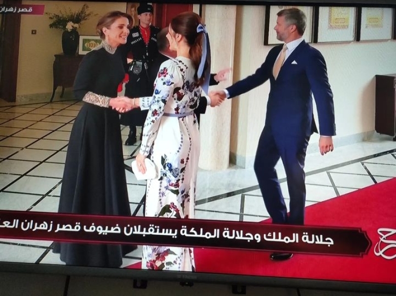 Royal Style and Beauty: St Edward's Crown is back in the box, time for more diamonds, glitter and frocks! 