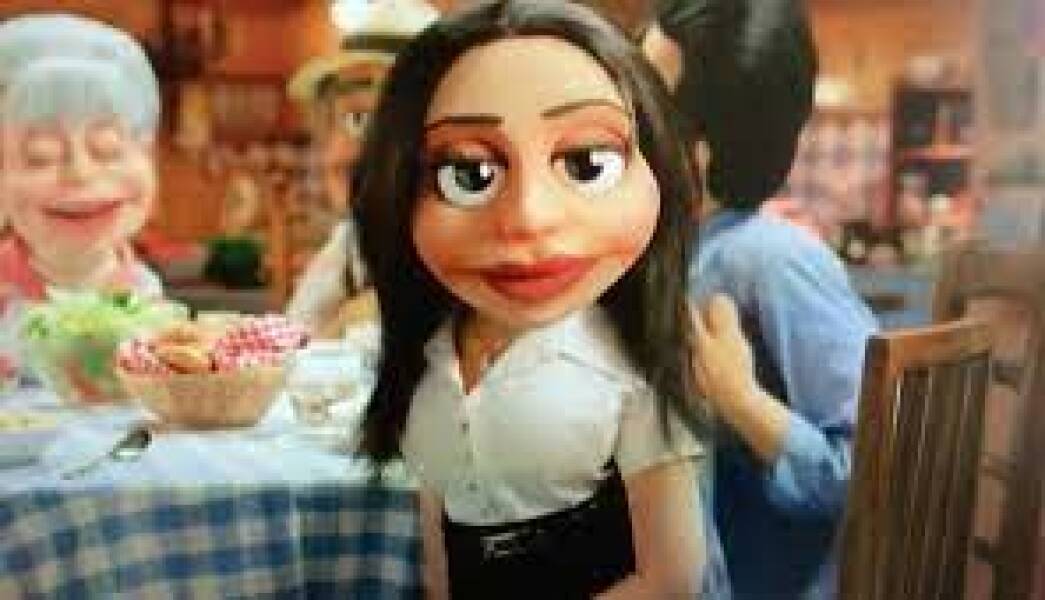 IVE GOT A TEXT - Love Island Summer 2023. Everyone's on Job, laying on factor 50