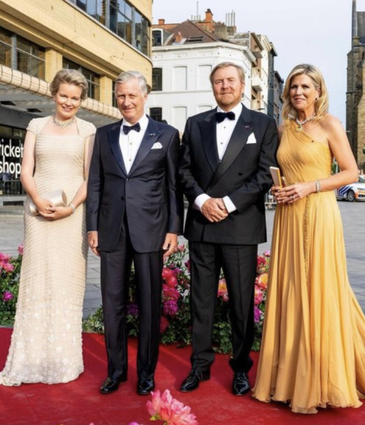 Royal Style and Beauty: Trooping forward - colour glitter and style but more tiaras may take a while..