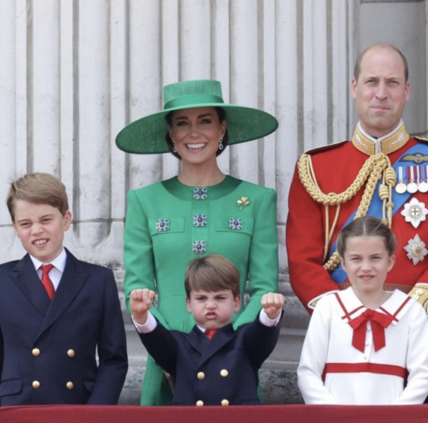 Royal Style and Beauty: Trooping forward - colour glitter and style but more tiaras may take a while..