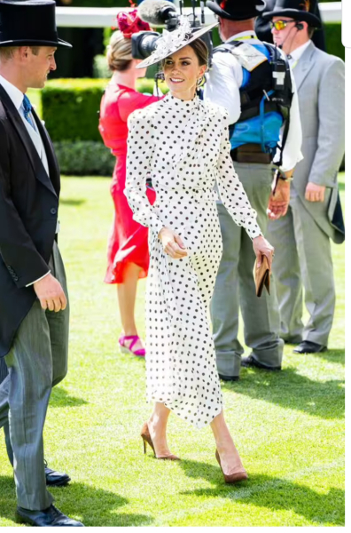 Royal Style and Beauty: Trooping forward - colour glitter and style but more tiaras may take a while..