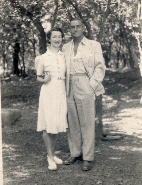 In what language does 'busty' mean big or tall?